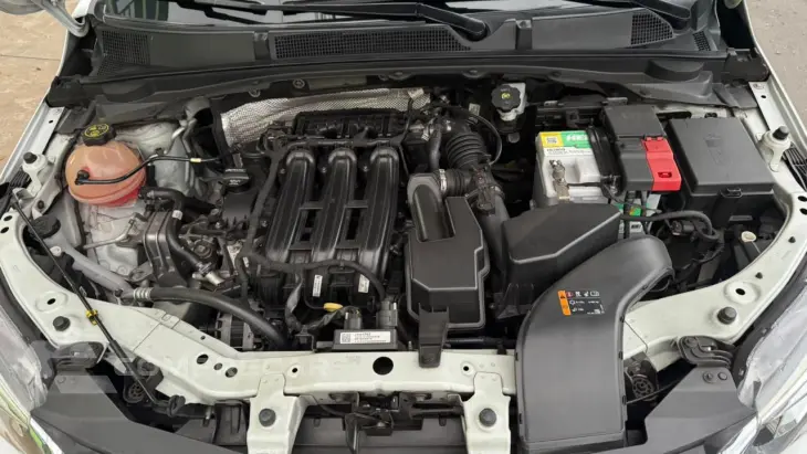 Onix Sedan 1.0 12V 4P FLEX LT PLUS