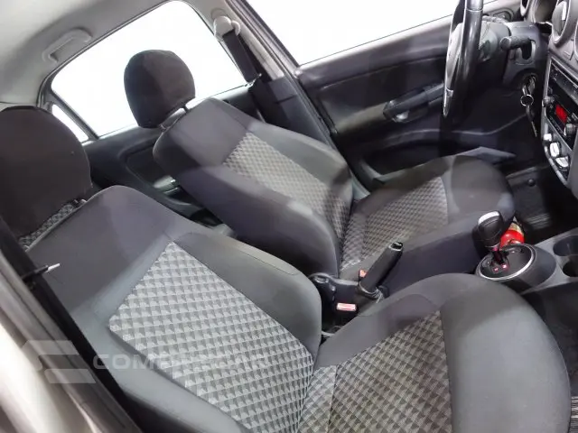 VOYAGE - 1.6 MI COMFORTLINE 8V 4P AUTOMATIZADO