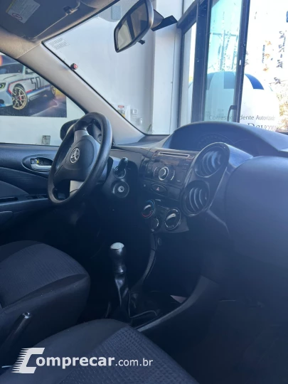 ETIOS X Sedan 1.5 Flex 16V 4p Mec.