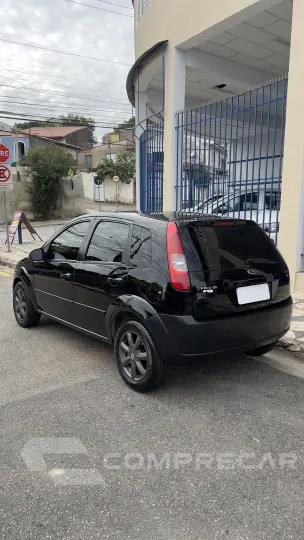 FIESTA 1.6 MPI Class Hatch 8V