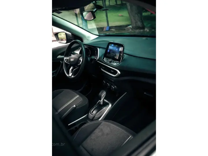 TRACKER 1.0 TURBO FLEX AUTOMÁTICO