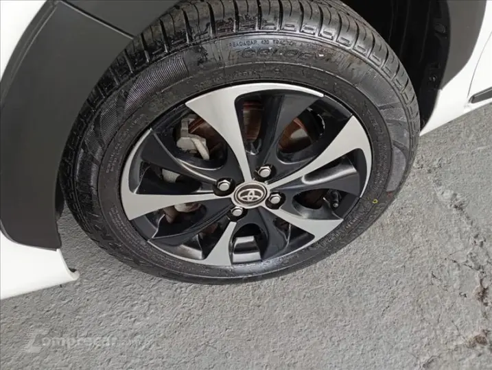 YARIS 1.5 16V X WAY Connect