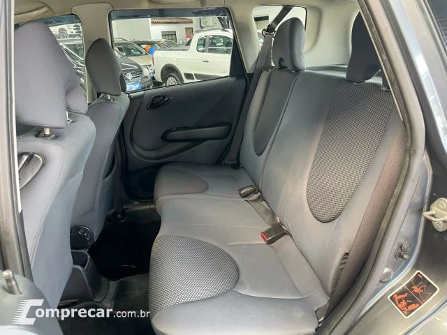 FIT - 1.4 LXL 8V 4P MANUAL