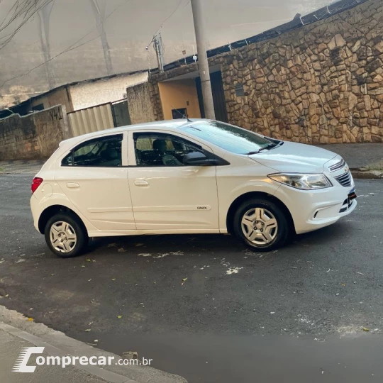 ONIX HATCH LT 1.0 8V FlexPower 5p Mec.