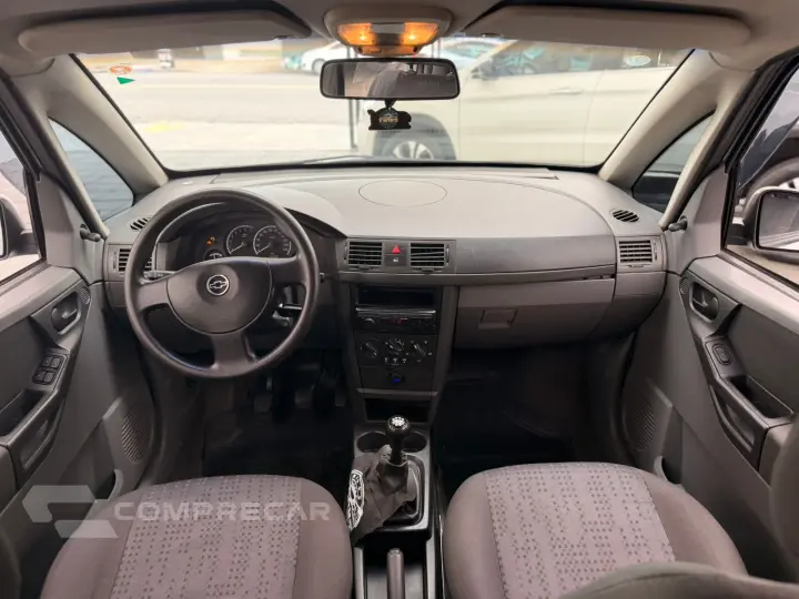 MERIVA 1.8 MPFI JOY 8V