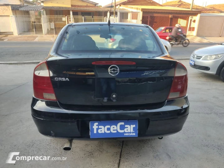Corsa Sedan 1.0 MPFI 8V 71cv 4p