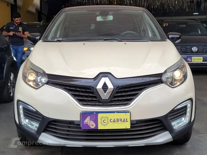 CAPTUR Intense 2.0 16V Flex 5p Aut.