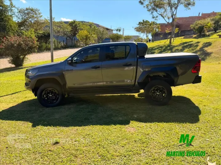 HILUX 2.8 D-4D TURBO DIESEL CD GR-S 4X4 AUTOMÁTICO