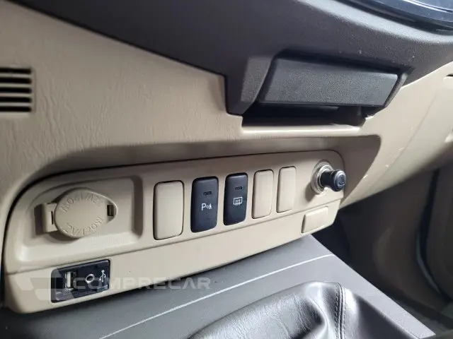 HILUX SW4 - 2.7 SR 4X2 16V 4P MANUAL