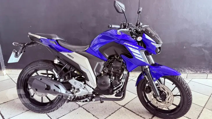 FZ25 ABS