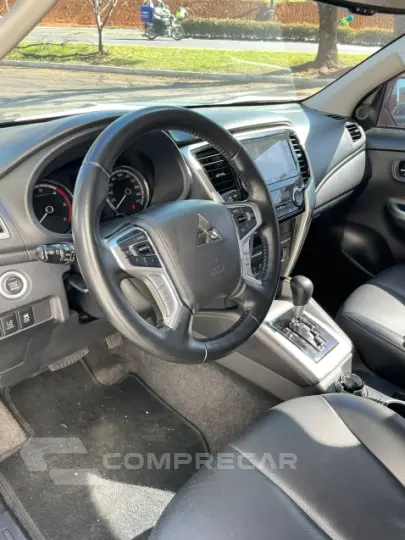 L200 TRITON 2.4 16V Turbo Sport Hpe-s CD 4X4