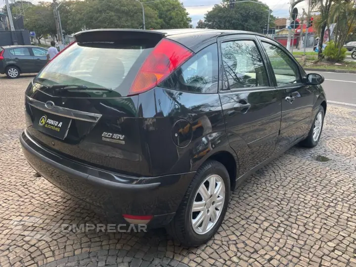 Focus Ghia  2.0 16V/ 2.0 16V Flex 5p Aut