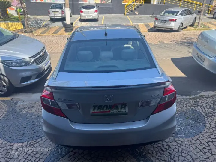 Civic Sedan LXS 1.8/1.8 Flex 16V Aut. 4p