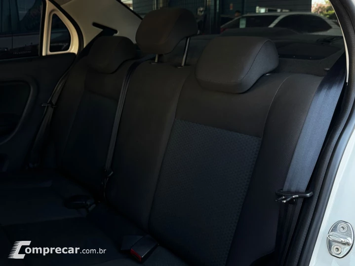 VOYAGE 1.0 12V MPI Totalflex