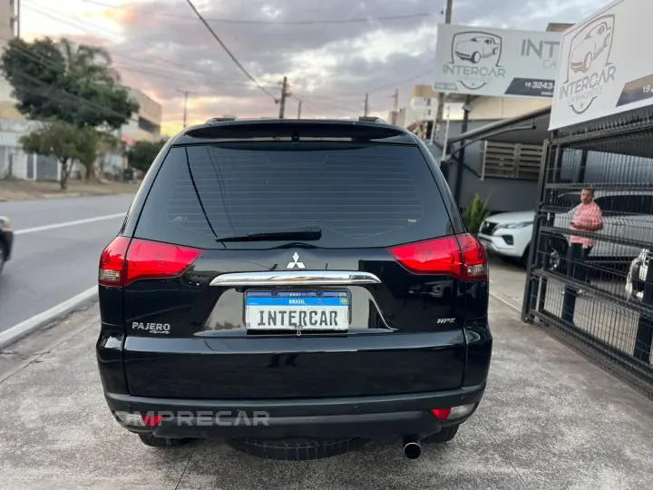 PAJERO DAKAR 3.2 HPE 4X4 7 Lugares 16V Turbo Intercooler