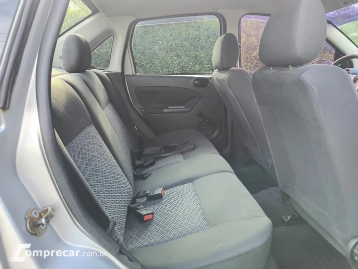 FIESTA 1.6 Rocam Sedan 8V