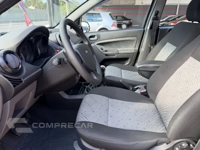 FIESTA HATCH - 1.6 ROCAM HATCH 8V 4P MANUAL