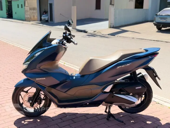 PCX 160 DLX ABS