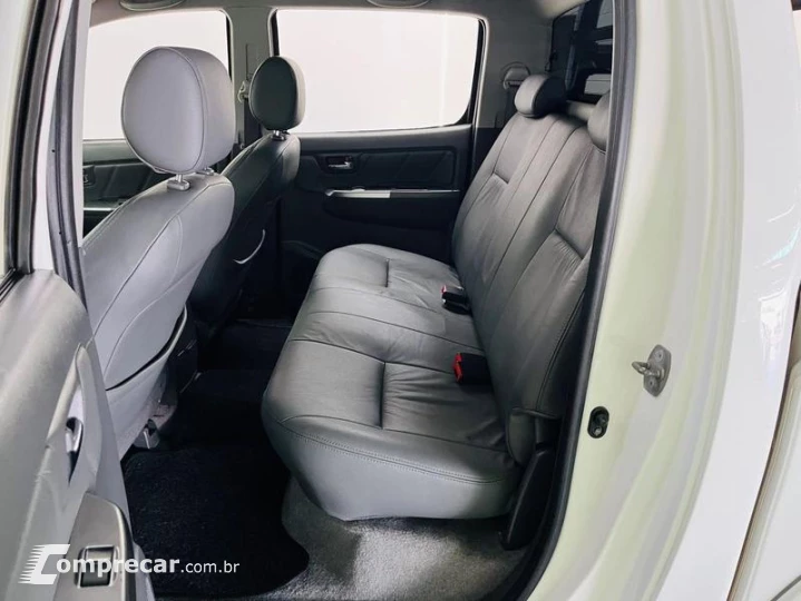 HILUX CD4X4 SRV