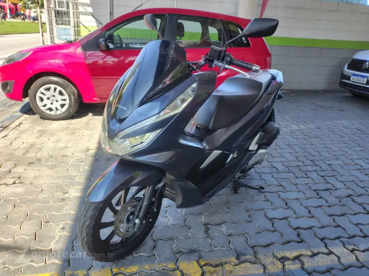 PCX 150 DLX