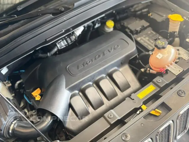 RENEGADE - 1.8 16V SPORT 4P MANUAL