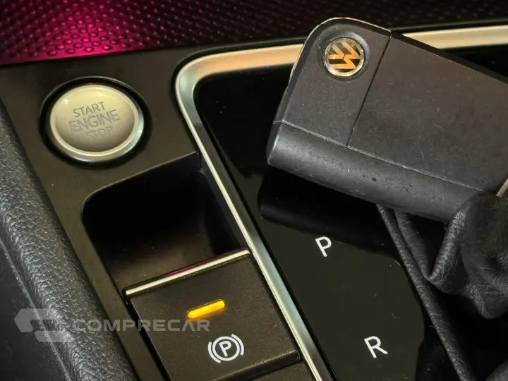 JETTA 1.4 250 TSI TOTAL FLEX R-LINE TIPTRONIC