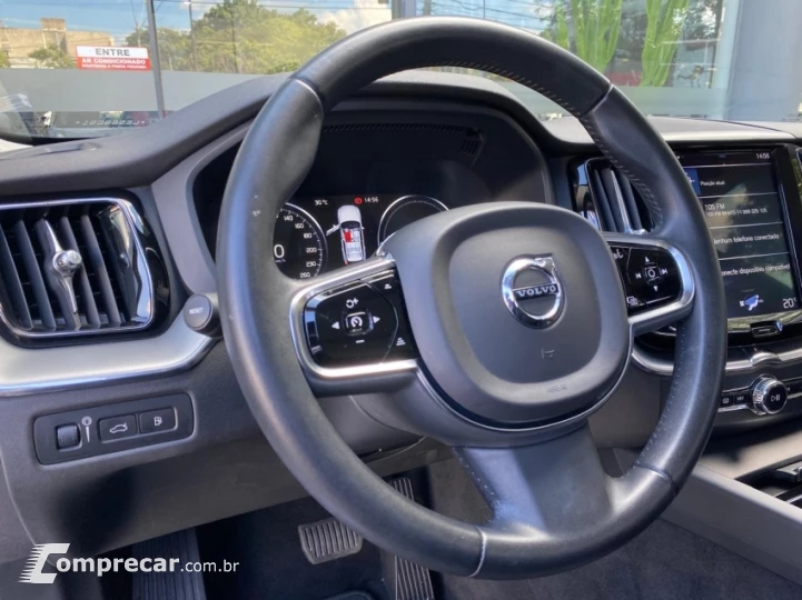 XC60 2.0 T8 Hybrid Momentum AWD Geartronic