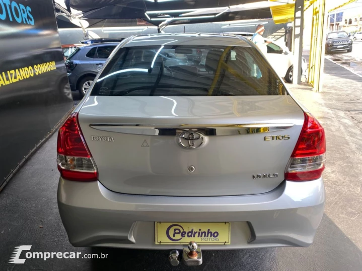 Etios Sedan 1.5 16V 4P FLEX XLS AUTOMÁTICO