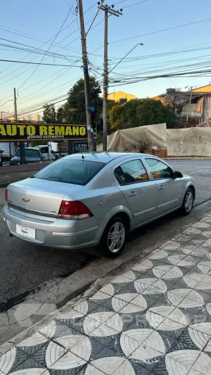 VECTRA 2.0 MPFI Elegance 8V