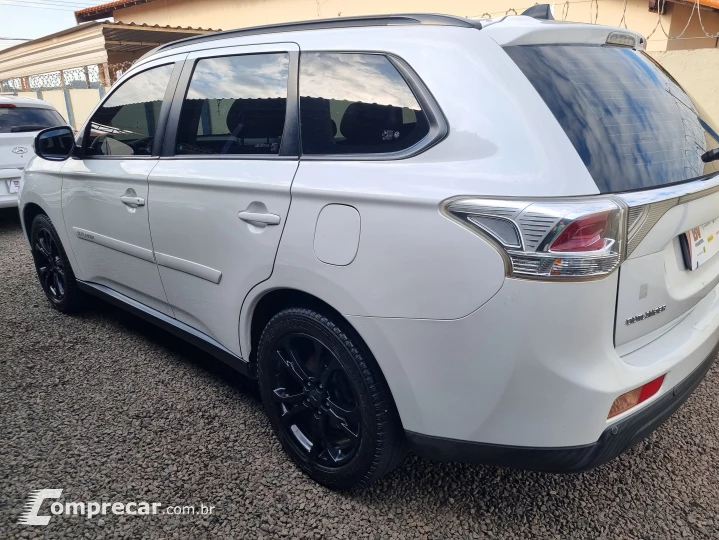 OUTLANDER 2.0 Comfort 16V