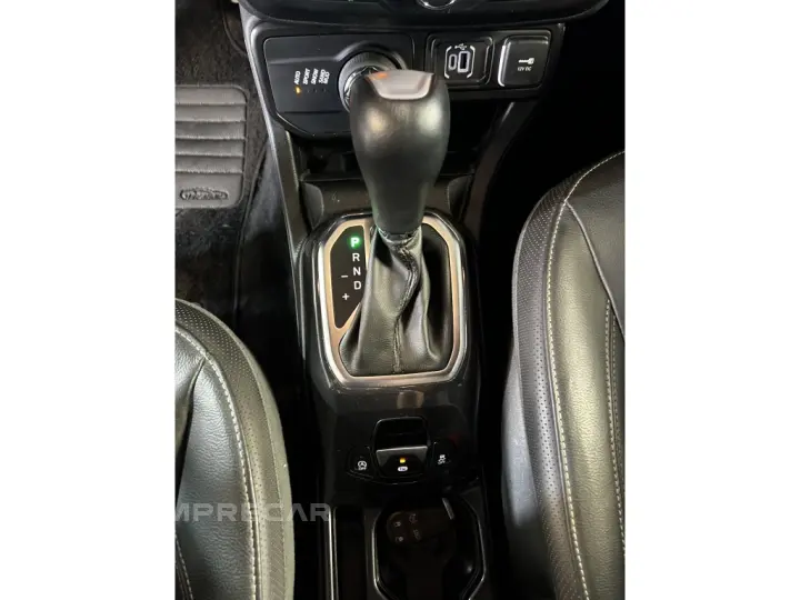 RENEGADE 1.3 T270 TURBO FLEX S 4X4 AT9