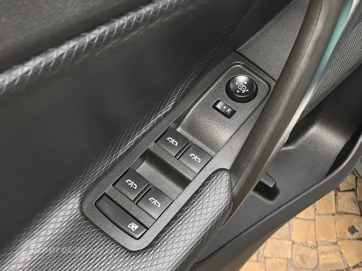 Tracker 1.0 Turbo Flex Automático