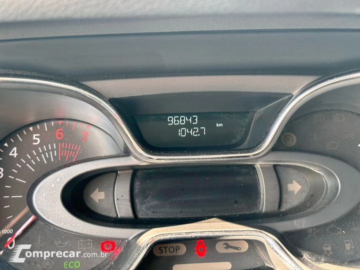 Captur Life 1.6 16v SCe CVT (Flex)