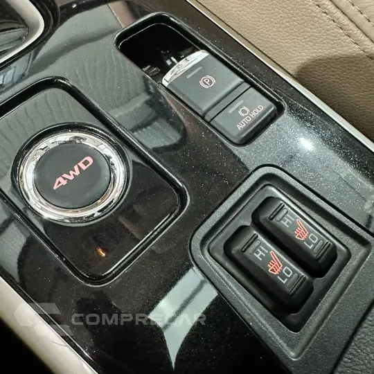 OUTLANDER 2.2 165cv Diesel Aut.