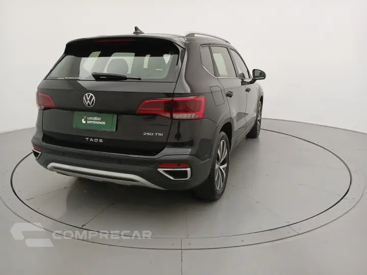 TAOS 1.4 250 TSI TOTAL FLEX HIGHLINE AUTOMÁTICO