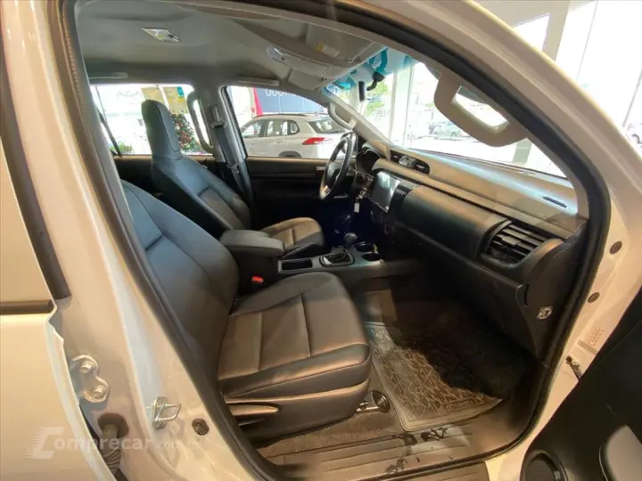 HILUX 2.8 D-4D TURBO DIESEL CD POWER PACK 4X4 AUT