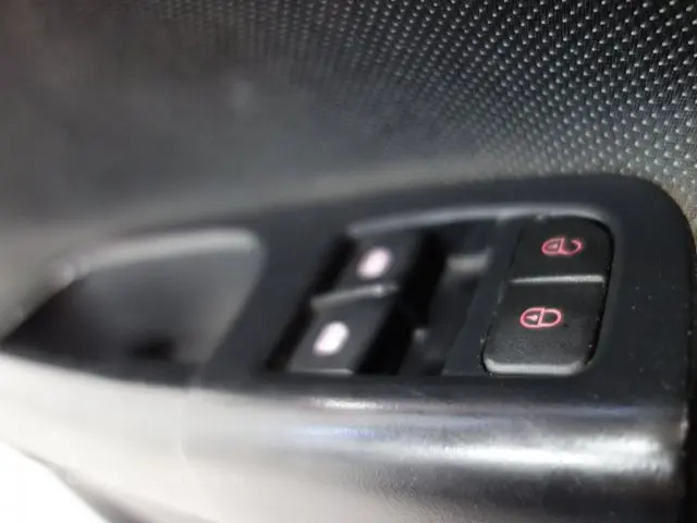 GOL - 1.0 12V MPI TOTAL 4P MANUAL