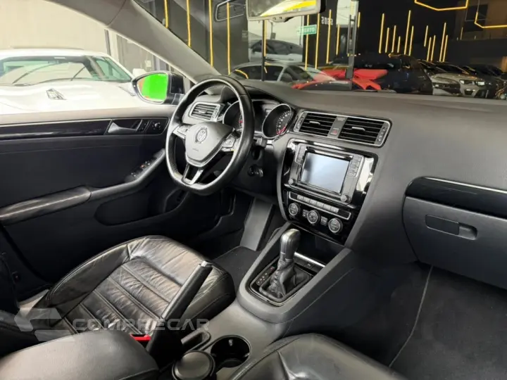 JETTA 2.0 TSI HIGHLINE 211CV GASOLINA 4P TIPTRONIC
