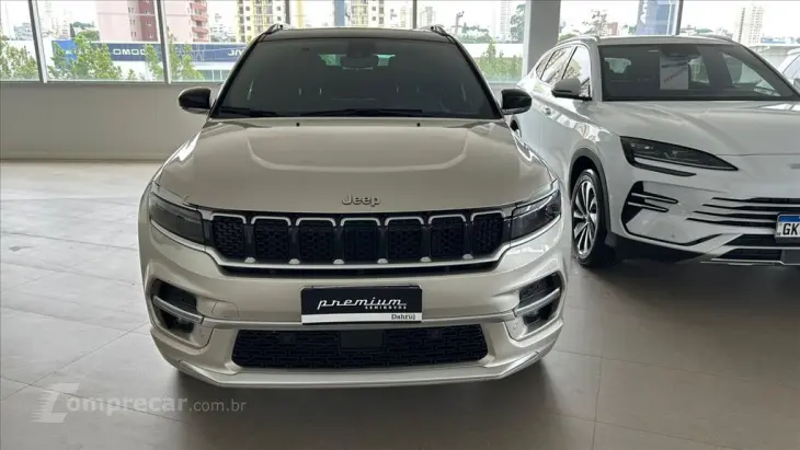 COMMANDER 1.3 T270 TURBO FLEX OVERLAND AT6