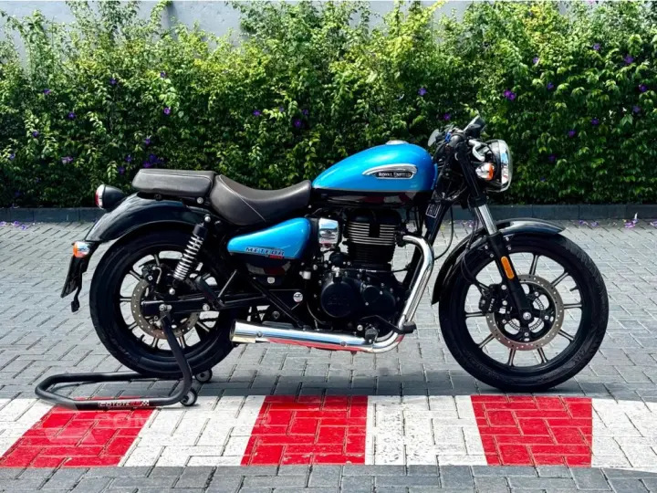 METEOR 350 STELLAR