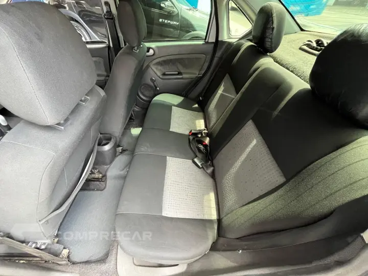 FIESTA 1.6 MPI Class Sedan 8V