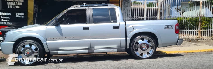 S10 2.4 MPFI Executive 4X2 CD 8V