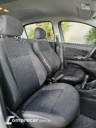 VOYAGE 1.0 Flex 12V 4p