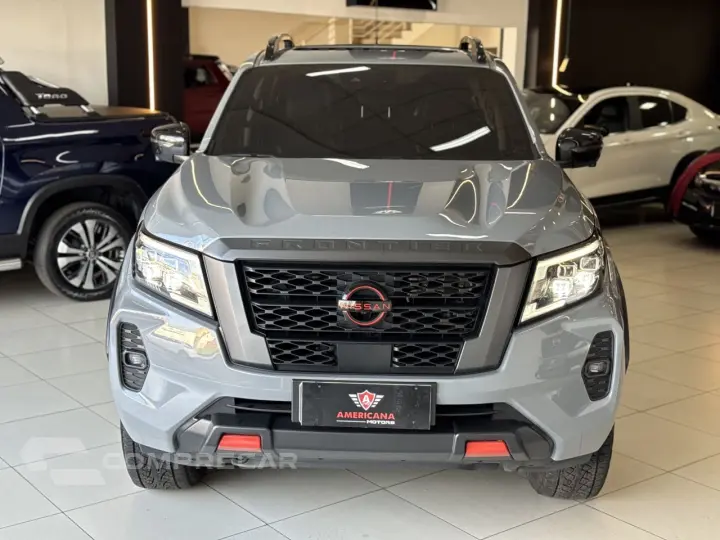 Frontier 2.3 16V PRO4X CABINE DUPLA 4X4 BI-TURBO DIESEL AUTO