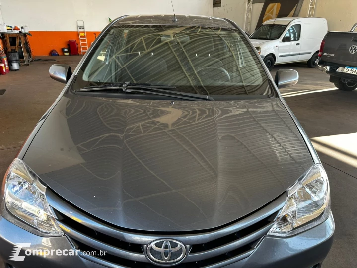 Etios sedan 1.5 xs