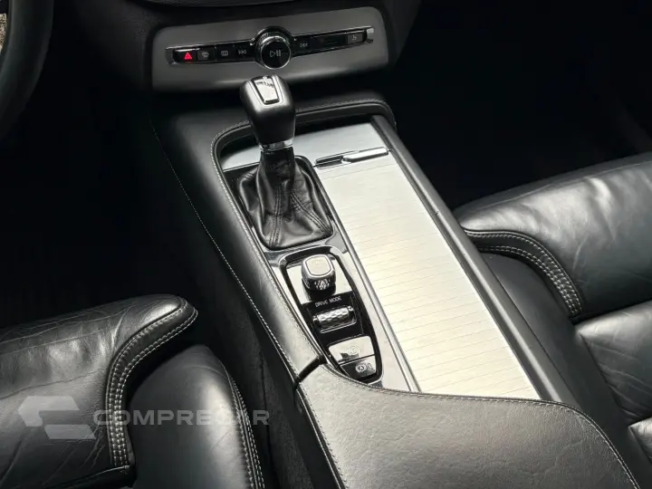 XC90 2.0 T6 Momentum AWD Geartronic