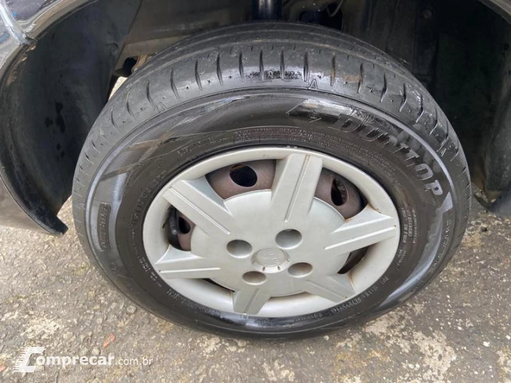 CLASSIC SEDAN LIFE 1.0 VHC 8V 4P