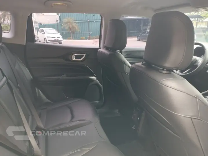 Compass 1.3 16V 4P FLEX LONGITUDE 80 ANOS T270 TURBO AUTOMÁT