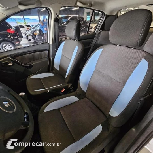 SANDERO EXP1016V
