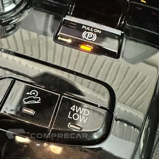 RAMPAGE REBEL HURR.4 2.0 TB CD 4X4 Aut.